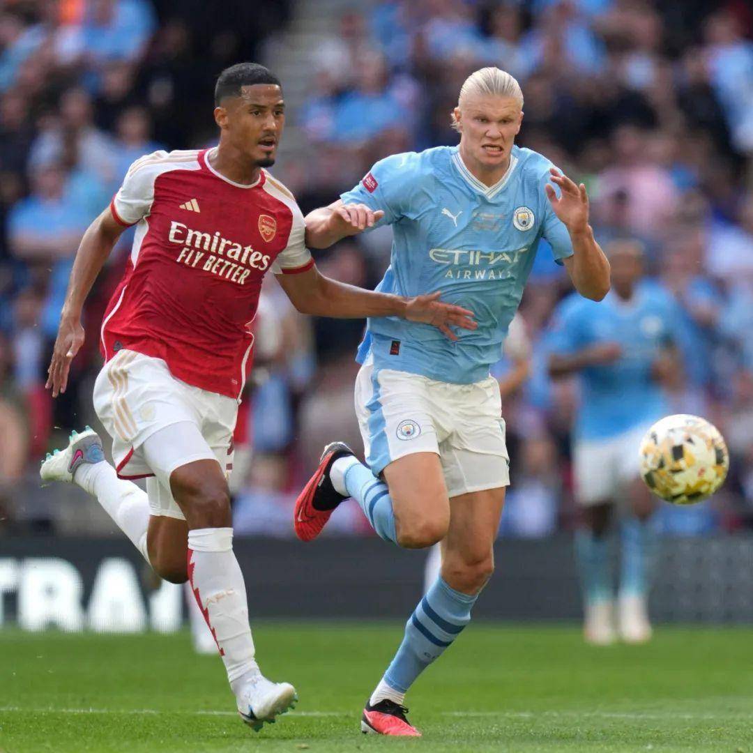 社区盾赛程吃紧,犹他爵士转会期防线松动,态度坚定,身体对抗强度拉满 社区盾赛程吃紧,犹他爵士转会期防线松动,态度坚定,身体对抗强度拉满