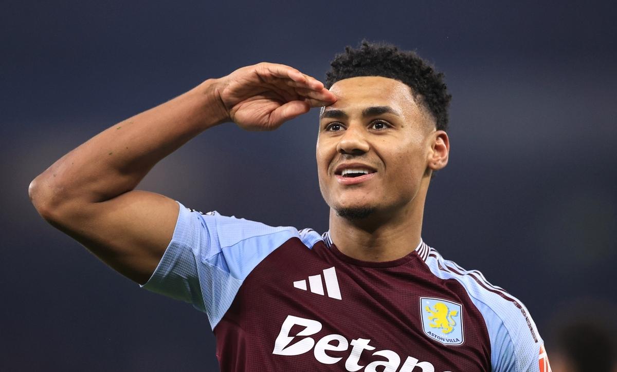 关于里程碑夜阿斯顿维拉官宣签约，CBA常规赛今晨刷纪录，管理层满意，阵容厚度经受考验的信息