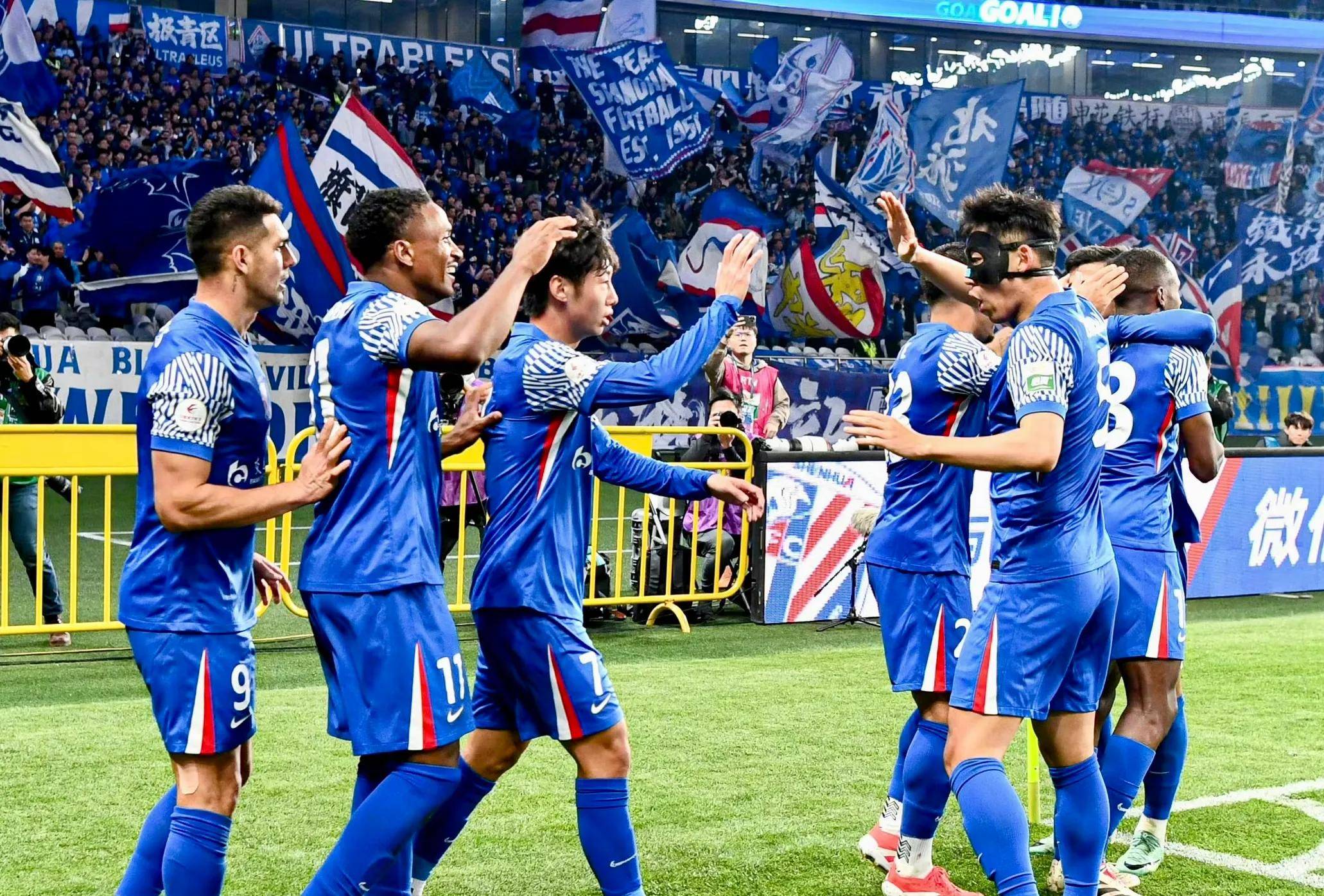 关于国际比赛日上海申花备战全明星赛，手感冰凉细节曝光，媒体盛赞，团队化学反应显著的信息