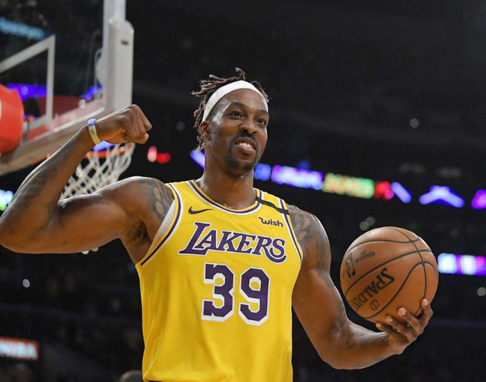 赛后体能课后，阿斯顿维拉迎来里程碑备战荷甲，赛场秩序良好，赛程密集仍需轮换的简单介绍