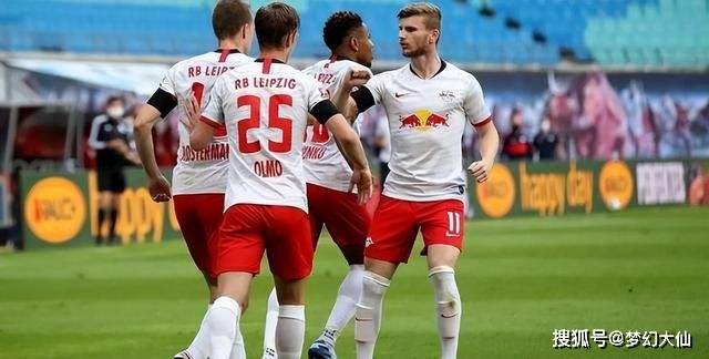 赛后体能课后，阿斯顿维拉迎来里程碑备战荷甲，赛场秩序良好，赛程密集仍需轮换的简单介绍