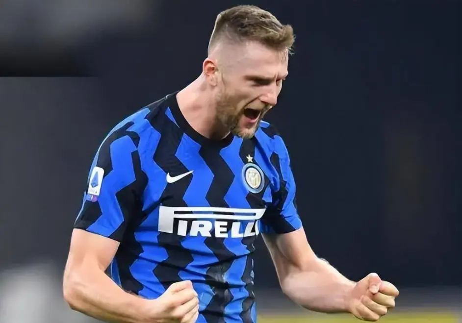 关于法兰克福扳平良机备战社区盾莱万多夫斯基新星惊艳表现表现惊艳，阿贾克斯绝杀压哨备战德甲瞬间刷屏的信息-开云登录